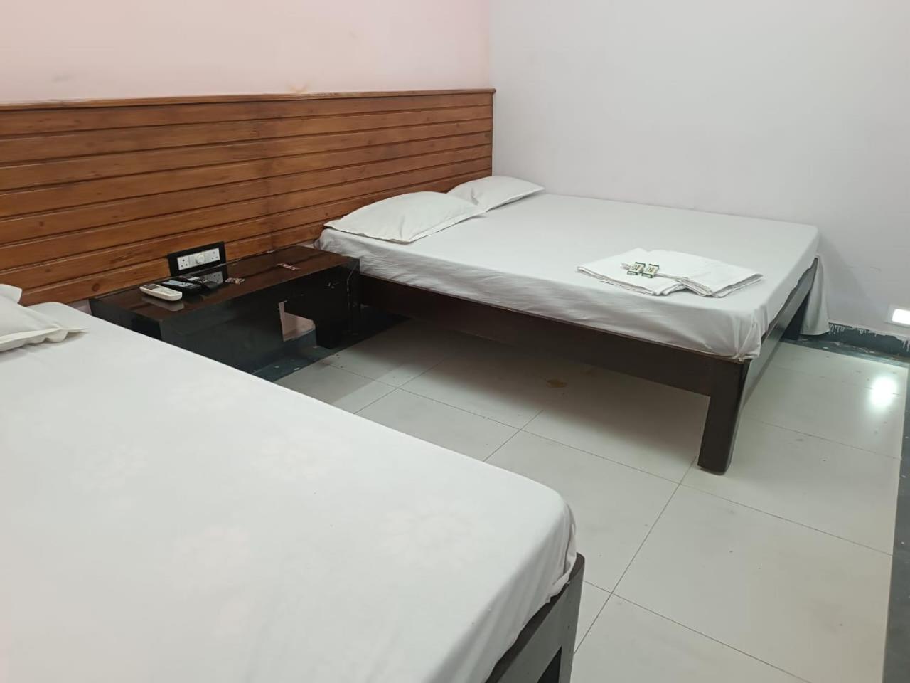 Sgs Residency Villa Tirupati Bagian luar foto