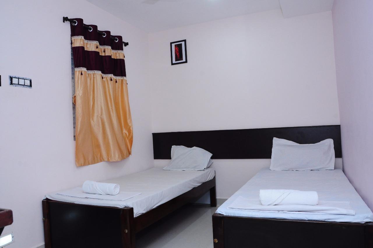 Sgs Residency Villa Tirupati Bagian luar foto