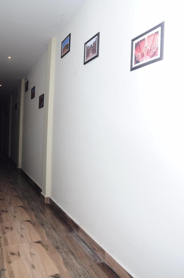 Sgs Residency Villa Tirupati Bagian luar foto