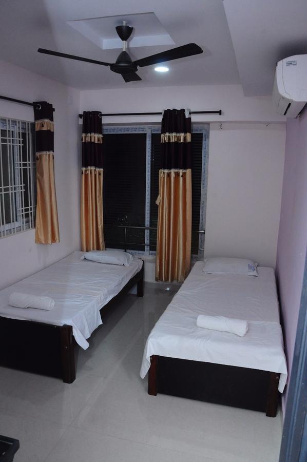 Sgs Residency Villa Tirupati Bagian luar foto